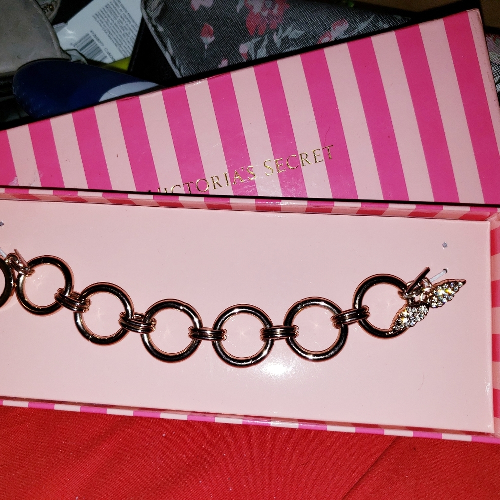 Victoria's secret toggle bracelet